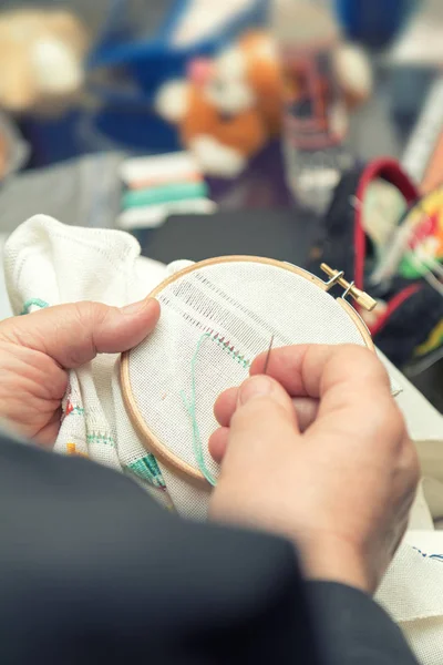 Woman hands doing openwork embroidery — Stock Photo, Image