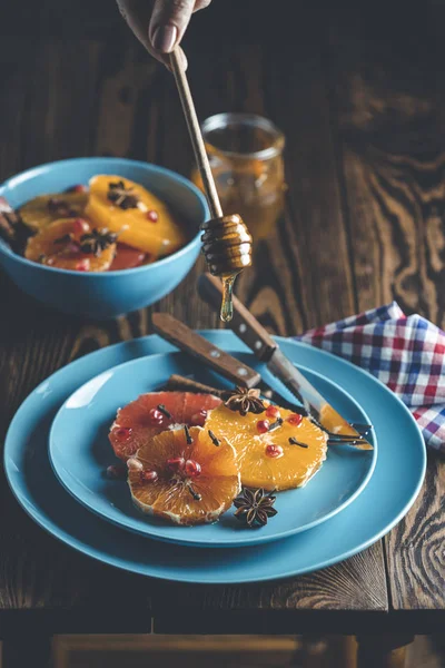 Orange Dessert Wine Honey Maple Syrup Ginger Spice Decorated Pomegranate — Stock Photo, Image