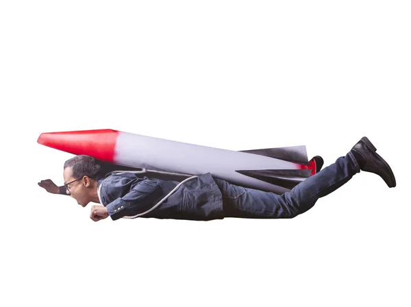 Asiatische Geschäftsmann fliegen mit Rakete Macht isoliert weißen Backg — Stockfoto