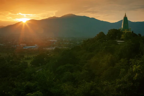 Beautiful landscape sun rising sky and buddha pagoda in chonburi — Stock Photo, Image