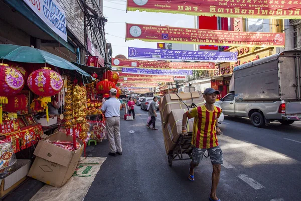Tajlandia Bangkok - 24 lutego: bocznej ulicy sklep w yaowarat bangko — Zdjęcie stockowe