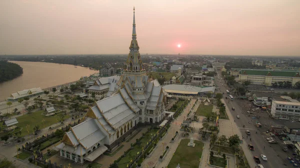 Aerial view of wat sothorn chachengsao most popular religion tra — Stock Photo, Image