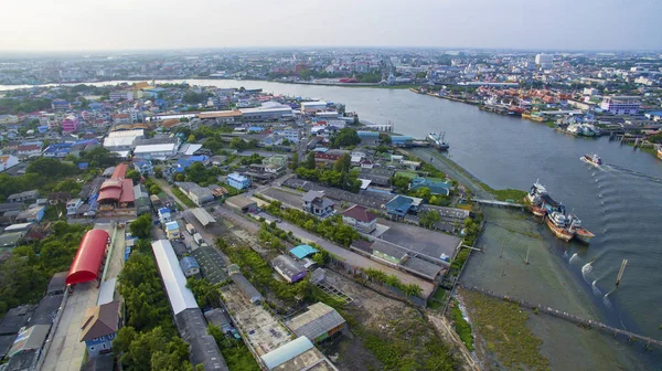 Vista aérea del río Chin en mahachai samtuhsakorn — Foto de Stock