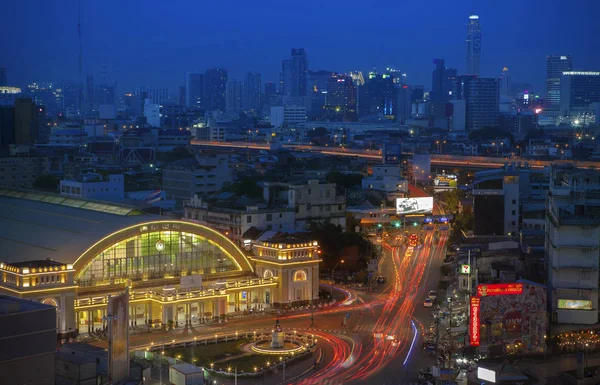 Bangkok Thailan - May20: vackra trafikljus och Hua Lumpho — Stockfoto