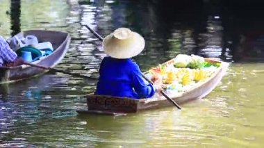 yelkenli tekne dumdoen saduak yüzen Pazar ratchaburi Tayland en popüler seyahat hedef