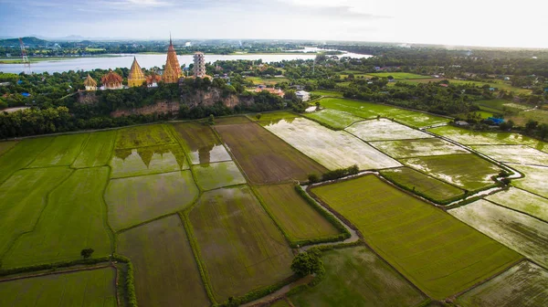 Luchtfoto van wat thum seau kanchanaburi thailand — Stockfoto