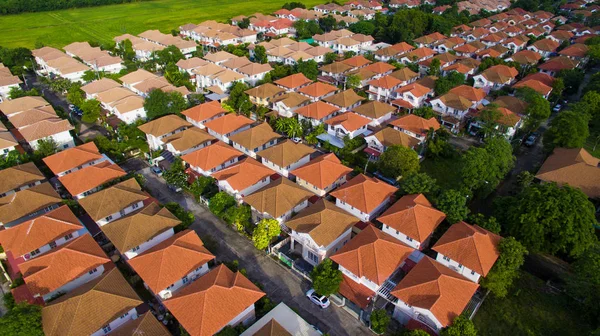 Aerial view of home village and green envrionmental in bangkok t — Stock Photo, Image