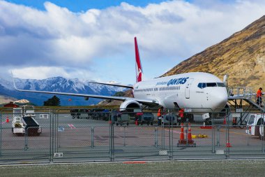 Queenstown Yeni Zelanda - September6, 2015: qantas havayolu uçak 