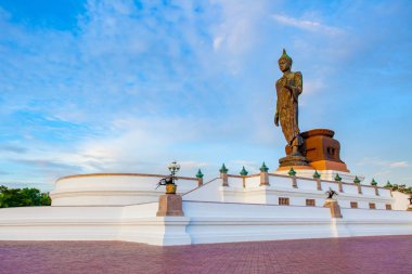 önemli Buda heykeli parkta nakorn pathom olay bangkok t