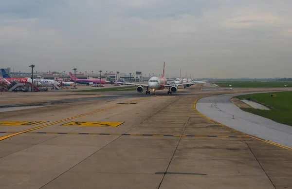 Bangkok thailand - nov2.2017: air asia plane large low cost air — Stockfoto