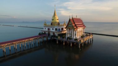 WAT hong tanga kilise ve pagoda deniz kıyısında en popüler r üzerinde