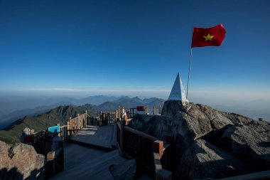 fansipan Zirvesi en yüksek dağ tepe Çinhindi sapa lao cai 