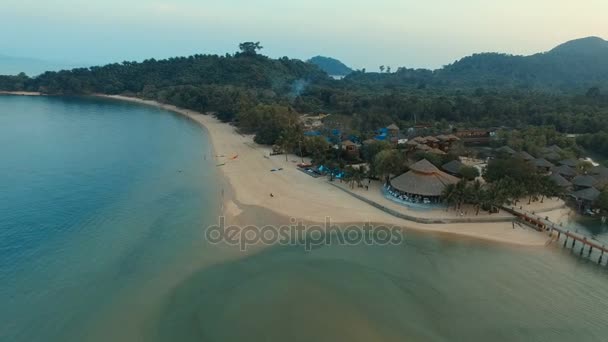 Vista Aérea Praia Ilha Payam Andaman Mar Ranong Sul Tailândia — Vídeo de Stock