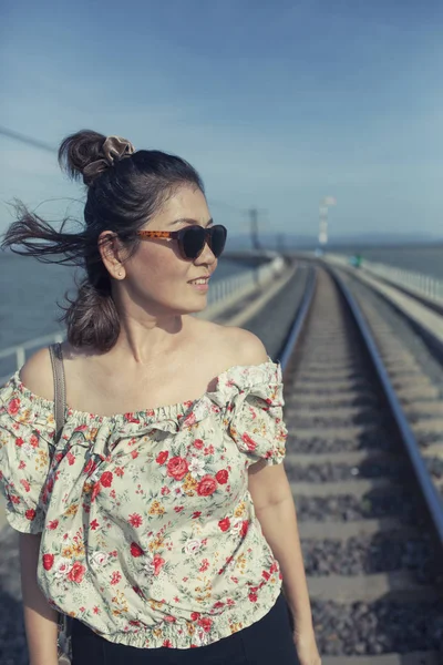Porträt der asiatischen Frau Glück Emotion toothy lächelndes Gesicht st — Stockfoto