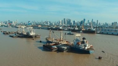 Bangkok nakliye limanının çevresel görüntüsü