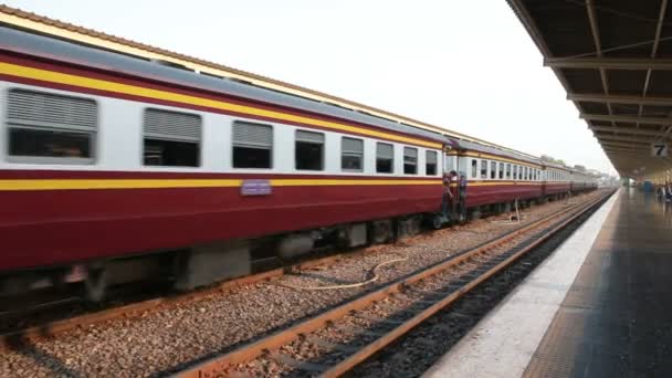 Bangkok Thailand März 2018 Große Anzahl Von Zugpassagieren Die Hua — Stockvideo