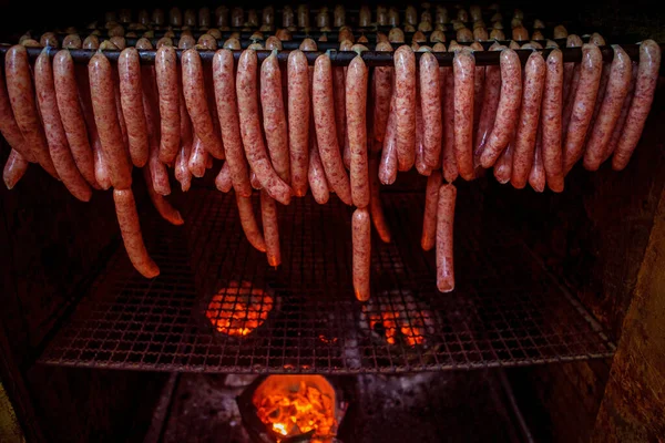 Processo Fabricação Salsicha Porco Tradição Tailandesa Forno Carvão — Fotografia de Stock