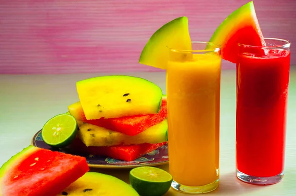 karpuz suyu taze meyve karpuz kırmızı ve sarı karpuz yapılır