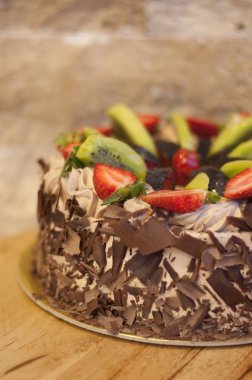 Çikolatalı meyveli kek