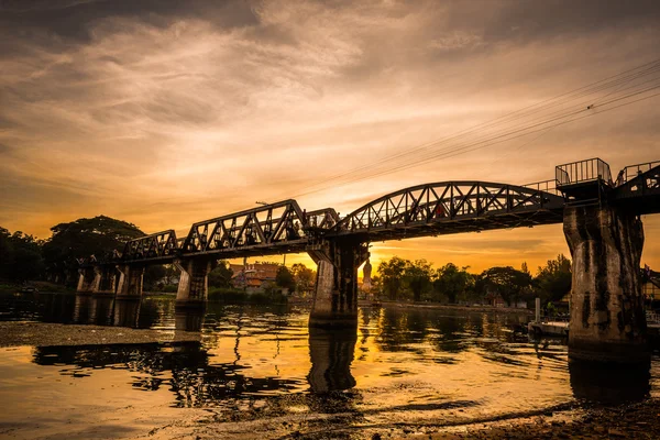 Il ponte ferroviario della morte sul fiume Kwai — Foto Stock