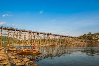 Sangkhlaburi bölgesinde, Kanchanabur ahşap köprü (Mon Köprüsü)