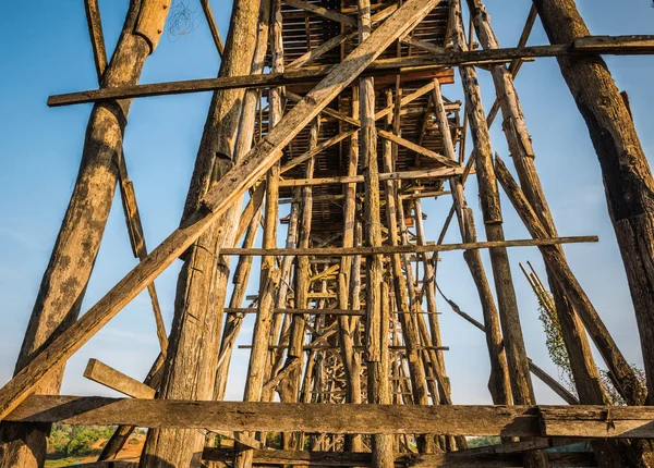 Wooden bridge (Mon Bridge) in Sangkhlaburi District, Kanchanabur — Stock Photo, Image