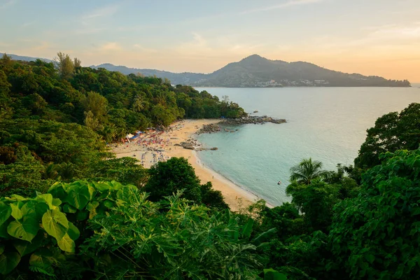 Krajobraz z punktu widzenia Phuket plaży śpiewać Leam — Zdjęcie stockowe