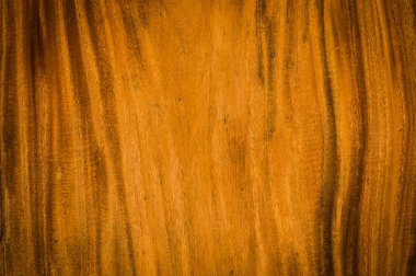 Teak ahşap mobilya yüzeyi