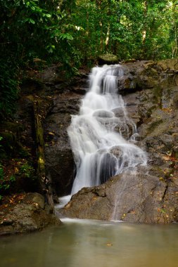 Phuket il Tayland, Kathu şelale güzel.