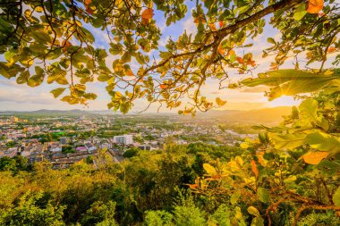 Khao Rang Phuket bakış açısı şehir günbatımı, Phuket ili, T