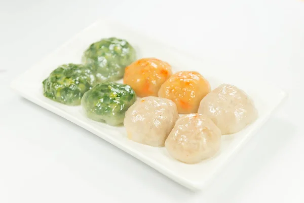 Dumpling al vapor relleno con ajo Chives y Taro y bambú —  Fotos de Stock