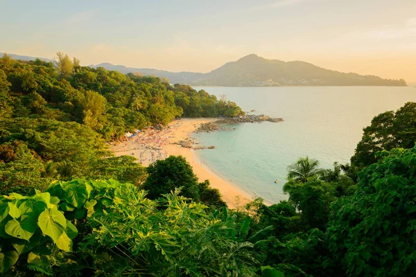 Landskapet i Phuket View Point på Leam Sing Beach — Stockfoto