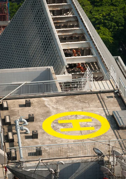 Hubschrauberlandeplatz Auf Dem Dach Des Hochhauses — Stockfoto