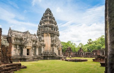nakhon ratchasima Eyaleti, Tayland tarihi prasat hin phimai kale manzarası. khmer kale angkor döneminde inşa edilmiş ve bölgenin Kuzey ulaşır işaretlenmiş.