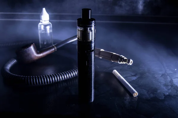 Vape και του καπνού — Φωτογραφία Αρχείου