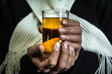 sıcak çay ile tıp