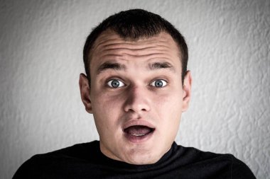 duygu adam gösterir