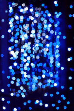 Gece şehir ışıkları bokeh arka plan. Ufuk bokeh ışıklar. Bulanık bokeh. Bokeh açık renkli. Soyut Mavi.