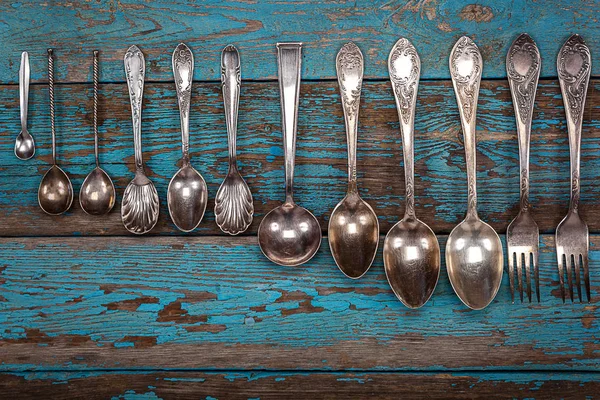 Cucchiaio e forchetta in argento tedesco. Utensili da cucina . — Foto Stock