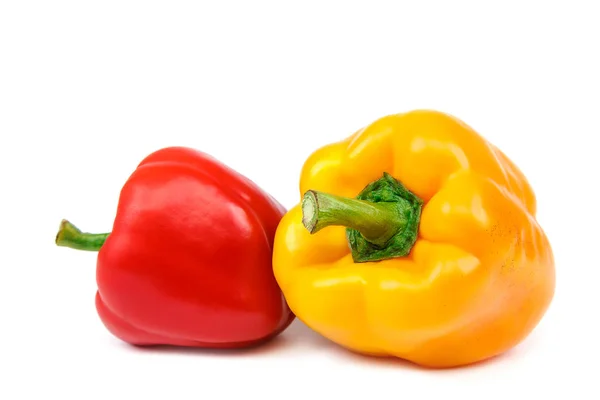 Frukterna av paprika på vit bakgrund. — Stockfoto