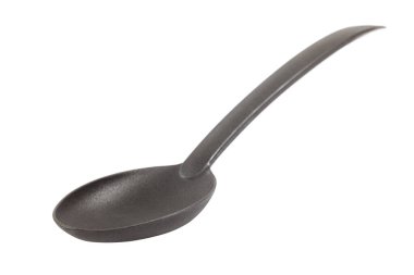 Mutfak kaşığı beyaz arka planda izole edilmiş.