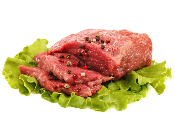 Carne Fresca Isolada Sobre Fundo Branco — Fotografia de Stock
