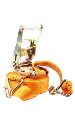 Kargo bağlantılarını sağlama mekanizması beyaz arka planda izole edilmiştir..