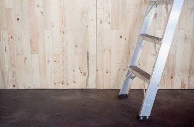 ahşap duvar çam açık renk / staircas