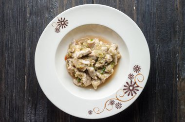 kızarmış tavuk, biber, kereviz