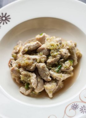 kızarmış tavuk, biber, kereviz