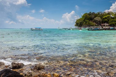 Krabi Thailand - Krabi: Krabi Tayland 24/04/2017 yer Tup Island Beach Deniz Manzaralı Krabi Tayland Beach Deniz Manzaralı