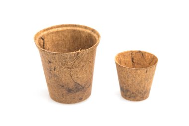 Hindistan cevizi fiber yapılan bitki kapları.