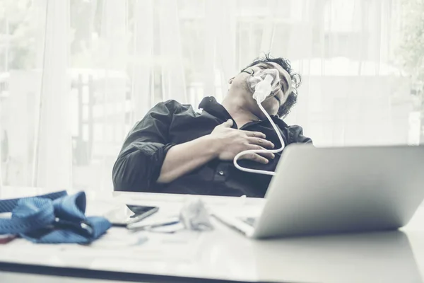 Zakenman Zijn Ziek Met Werk — Stockfoto