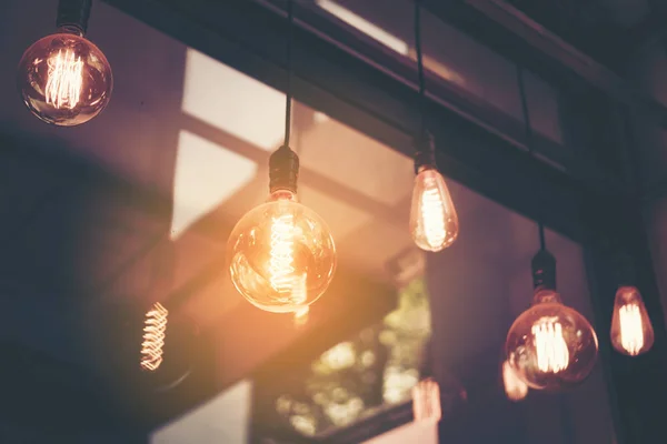 Kafe duvar arka plan dekoratif antika edison tarzı Işık Ampüller